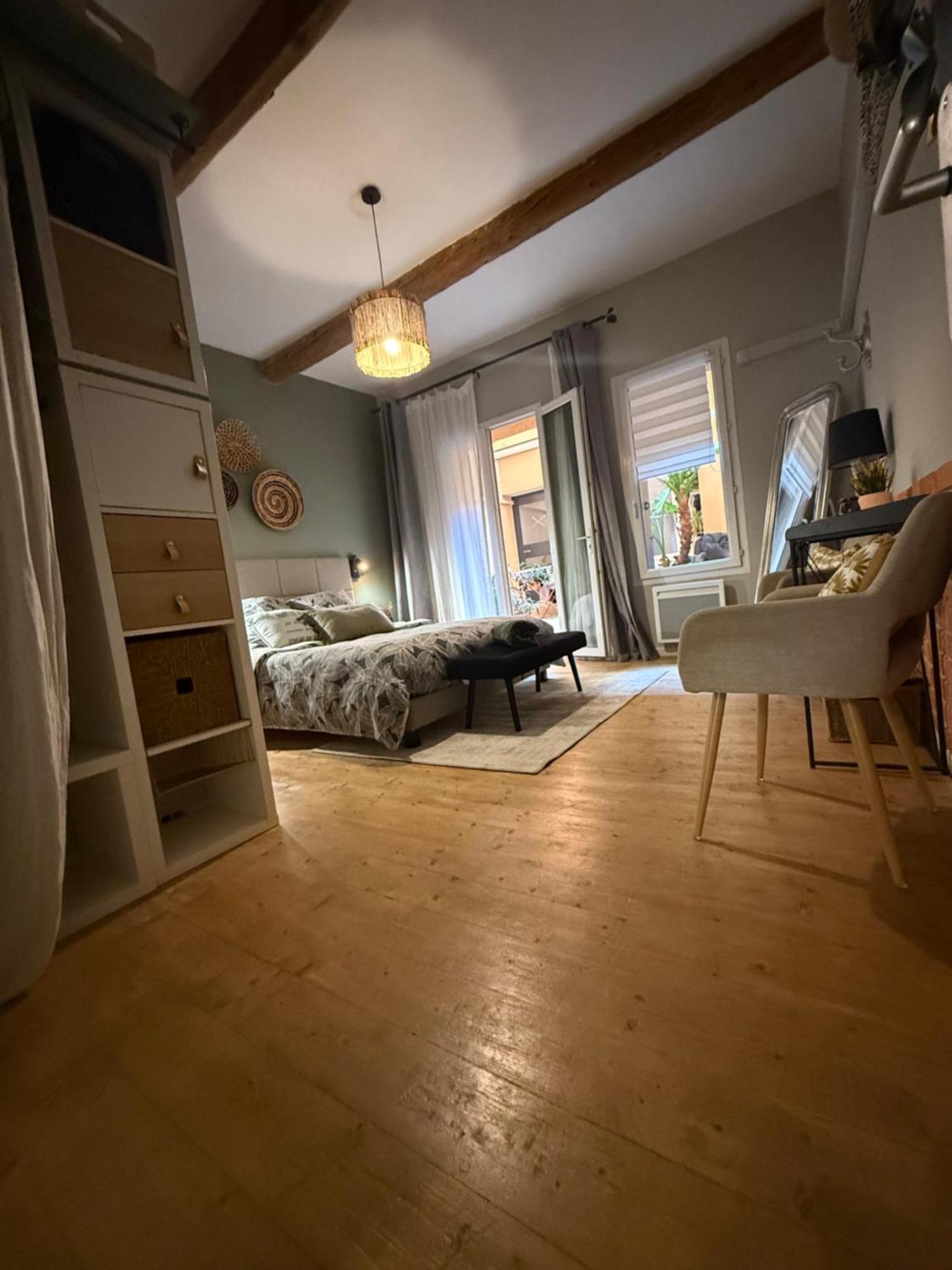 Le J&J Appartement Spacieux Climatise En Centre Ville Sete Ngoại thất bức ảnh