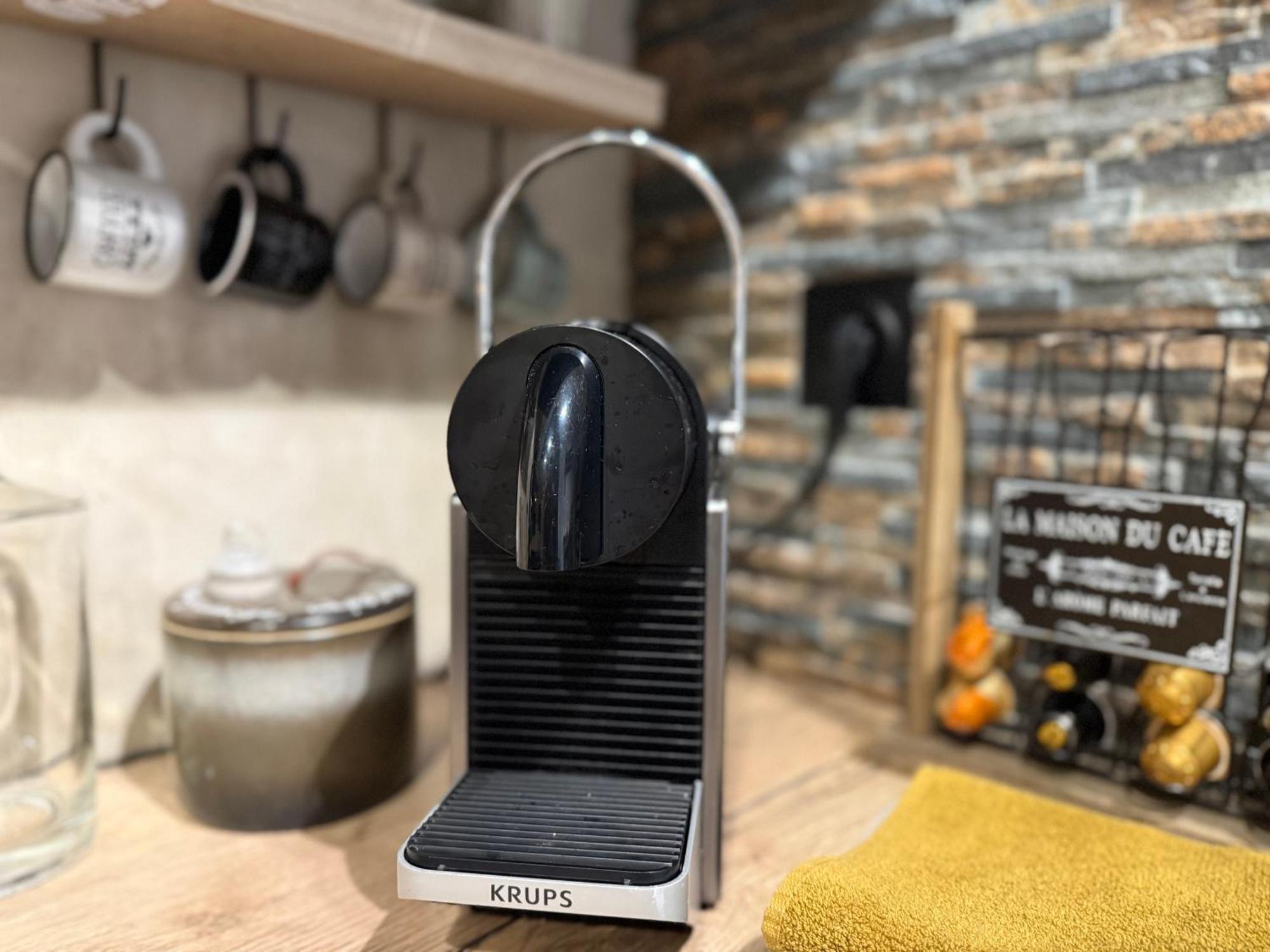 Le J&J Appartement Spacieux Climatise En Centre Ville Sete Ngoại thất bức ảnh